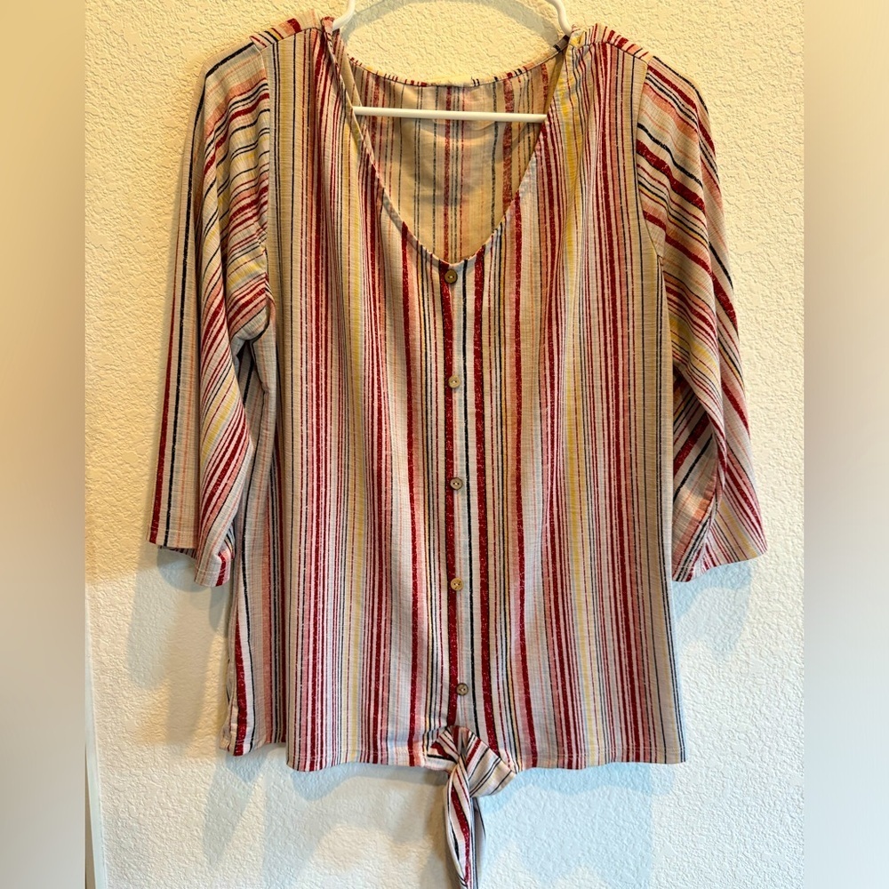 Late August striped mid sleeve top - size unknown pit to pit 19in - fit like M/L